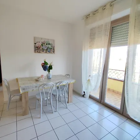 Residenza Tiziana Апартаменты Луино